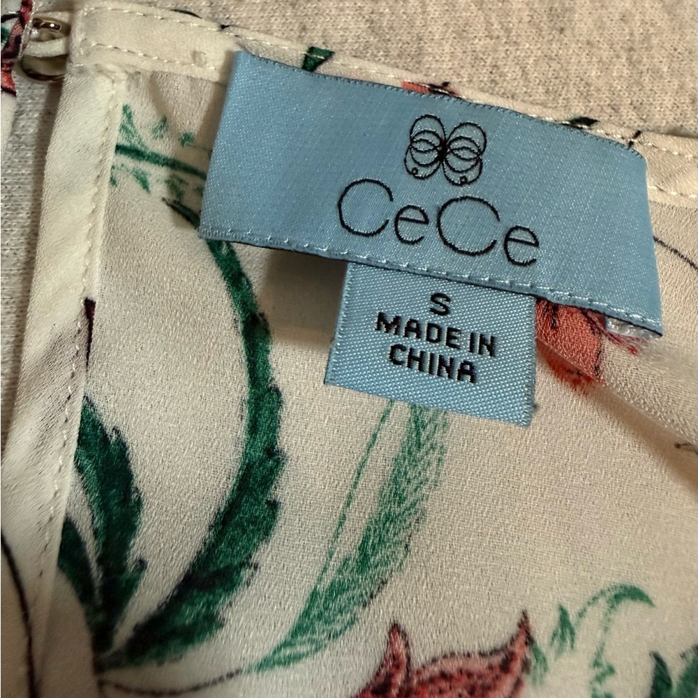 CeCe White Floral Sleeveless Halter Top – Small 🌼🤍 - Picture 3 of 7